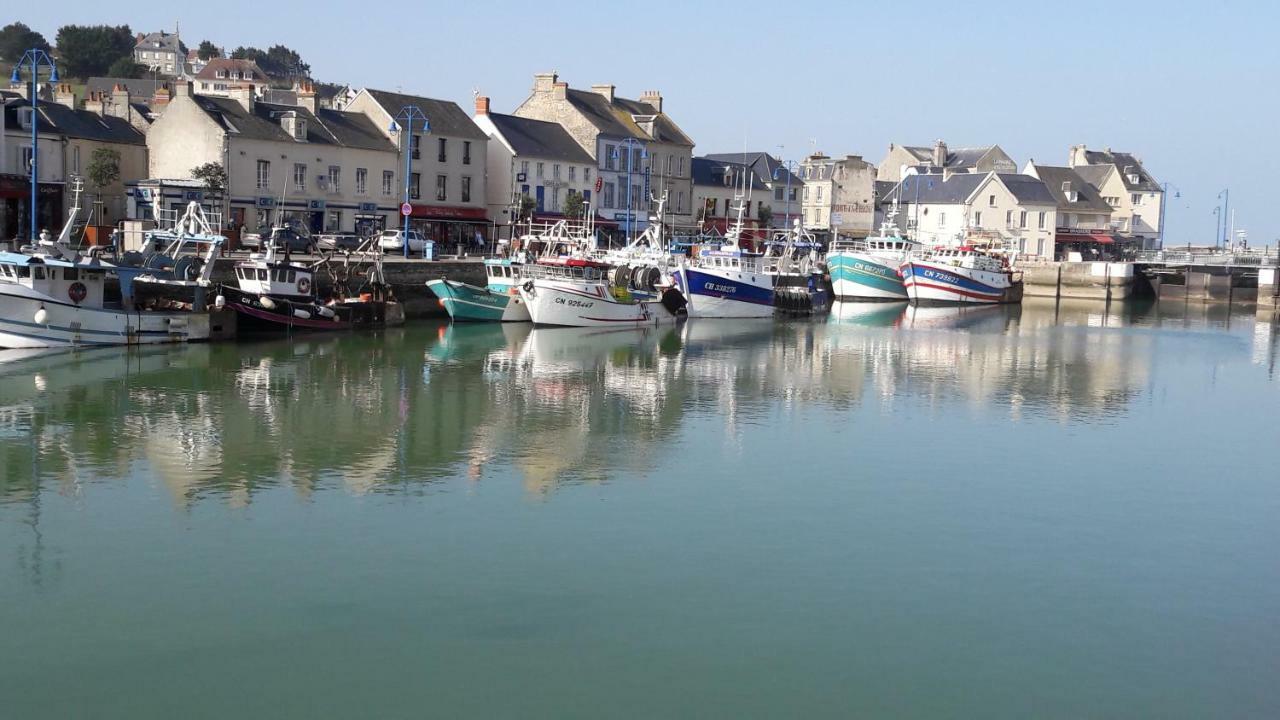 La Maison Du Postier Port-en-Bessin-Huppain Exteriér fotografie